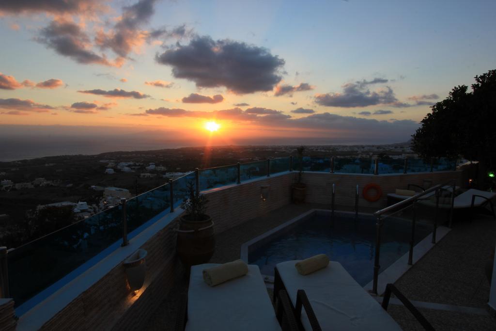 Nectarios Villa - Studios & Suites Adults Only Тира Экстерьер фото