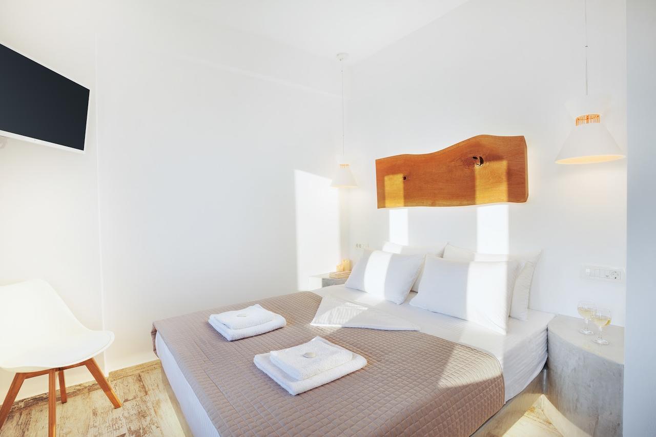 Nectarios Villa - Studios & Suites Adults Only Тира Экстерьер фото