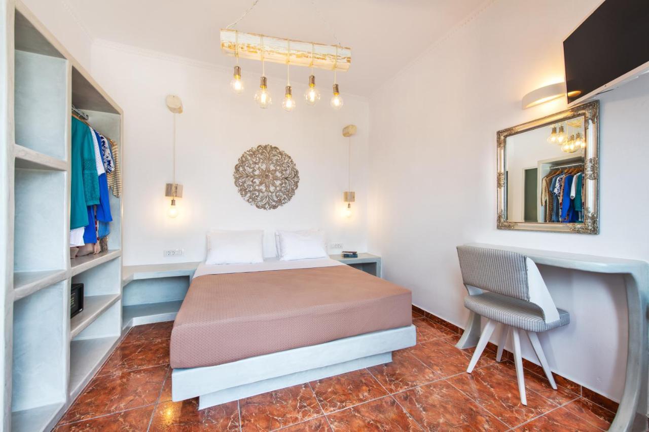 Nectarios Villa - Studios & Suites Adults Only Тира Экстерьер фото